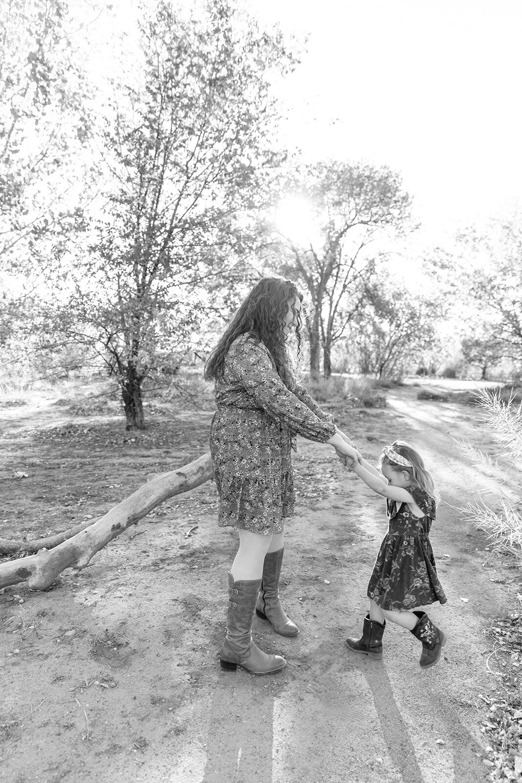 Albuquerque-family-portraits-Rio-Grande-bosque (11)