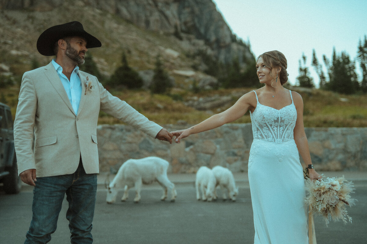 glaciernationalpark, glaciernationalparkelopement, glacierelopement, glaciernationalpark photographer, elopementphotographer,montana engagement photographer, montana couples, yosemite national park elopement-13