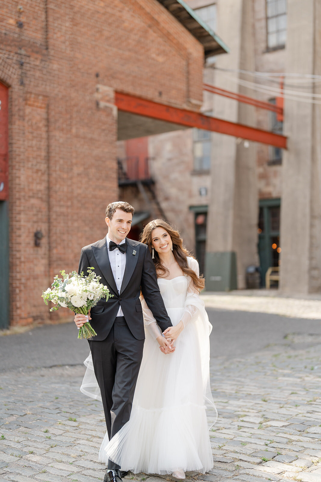 Victoria and Judah-Alex Knight Studio26