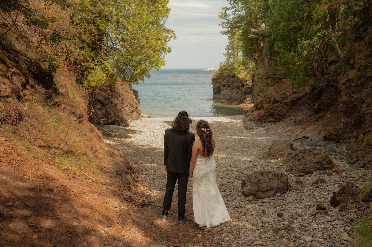 michigan hawaii elopement photographer