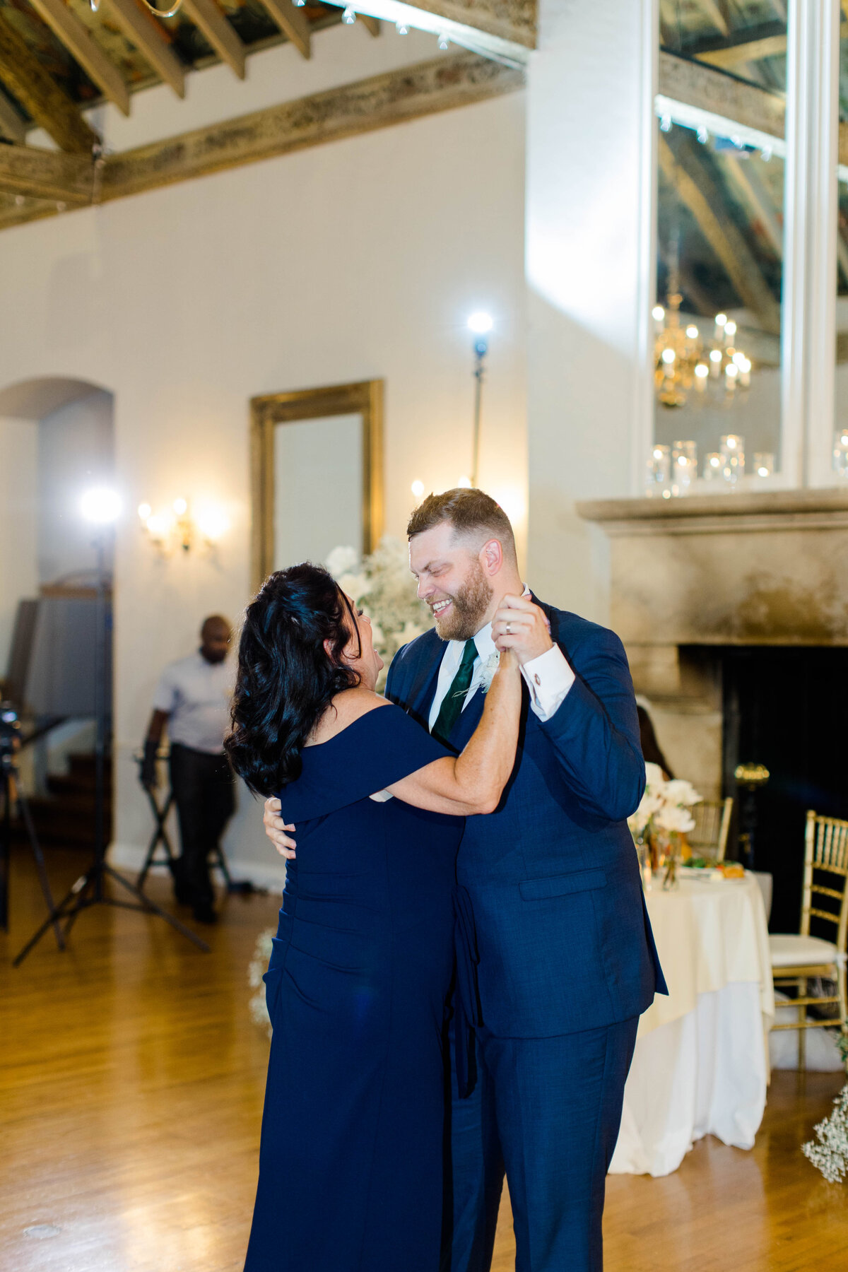 Huntingdon-Valley-Country-Club-Wedding-Reception-Party-Photos_115