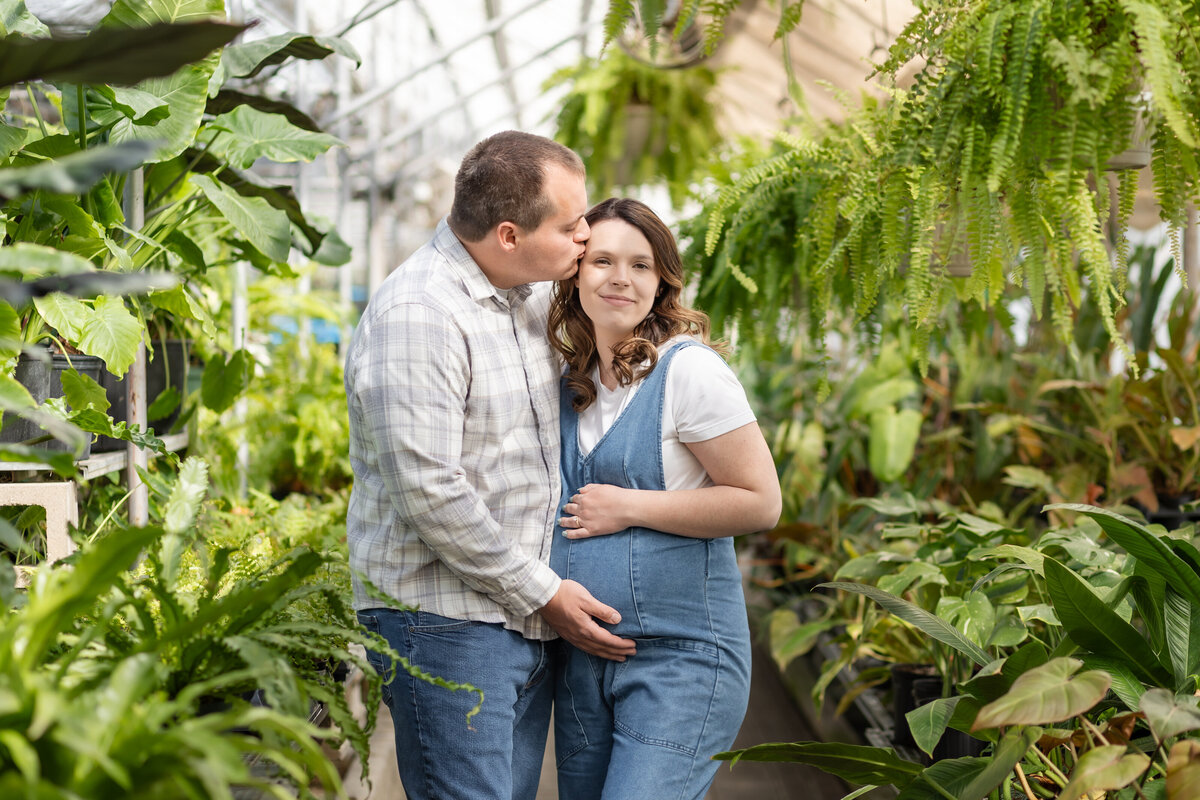 Waterford Michigan Maternity Photography