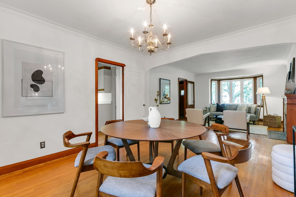 20-web-or-mls-12_004_Dining Room