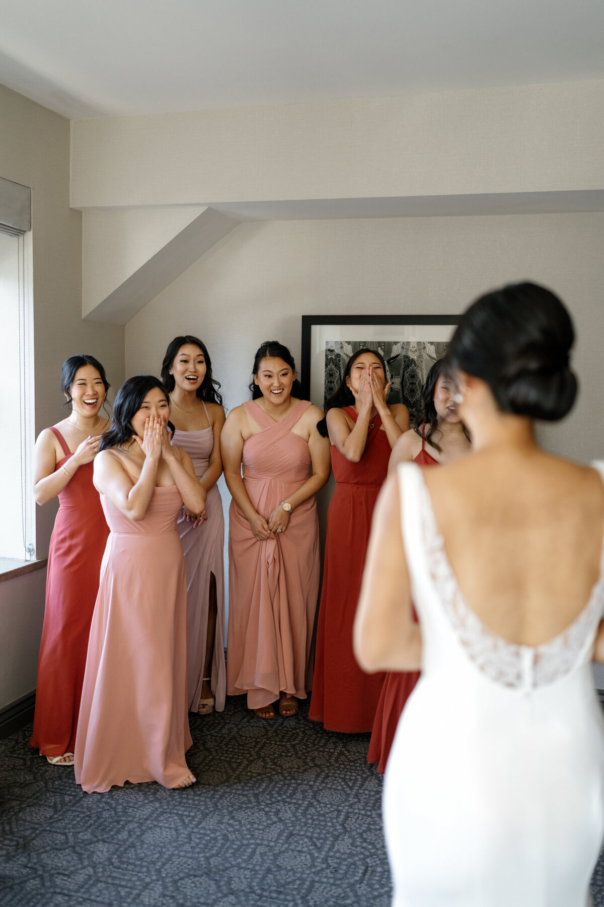 Aspen-Avenue-Chicago-Wedding-Photographer-Ivy-Room-Korean-Elegant-Modern-Romantic-Timeless-Jenny-Yoo-Elegant-Event-Lighting-City-True-To-Color-Photojournalism-41