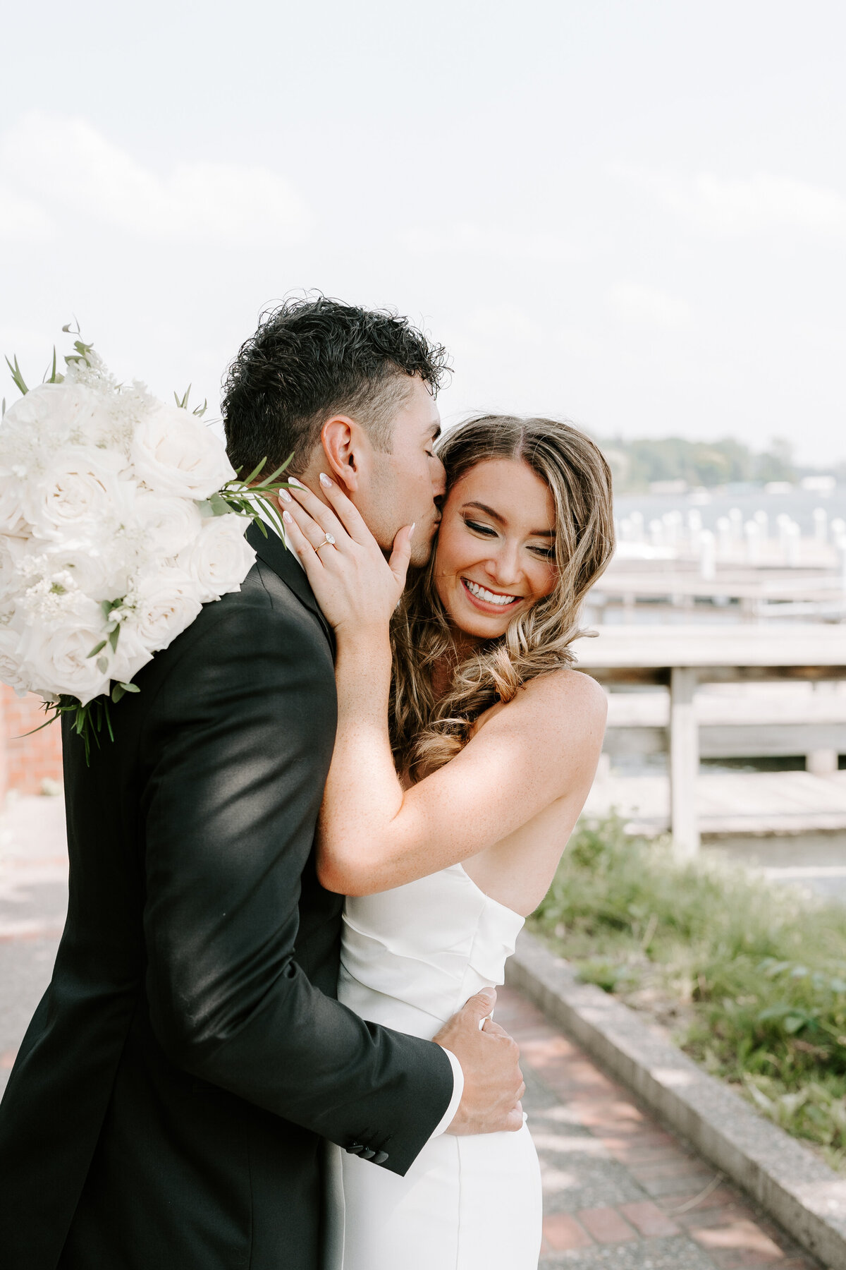 abby-parker-lake-minnetonka-wedding-26