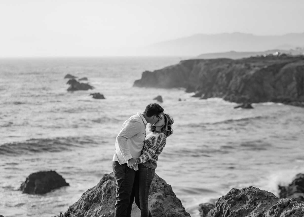 07312021_Chris+KaylaElopement_BodegaBayCA_AnjaJensenPhotography_04