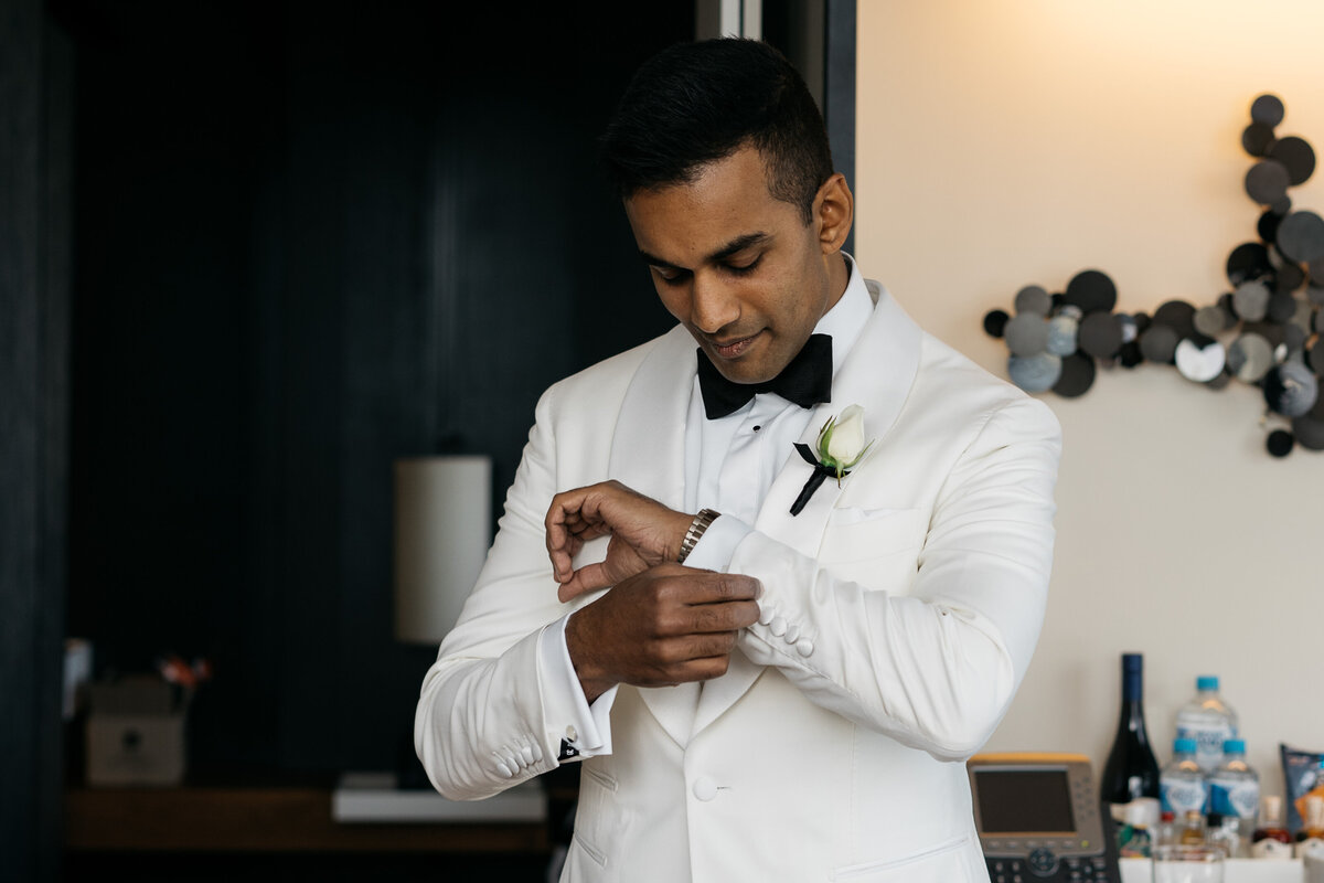 Courtney Laura Photography_ The Carousel Albert Park_ Melbourne City Wedding Photographer_ Viji and Lana-39