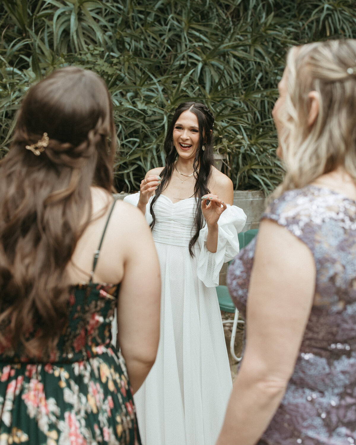 Garden-Bride-Getting-Ready-4815