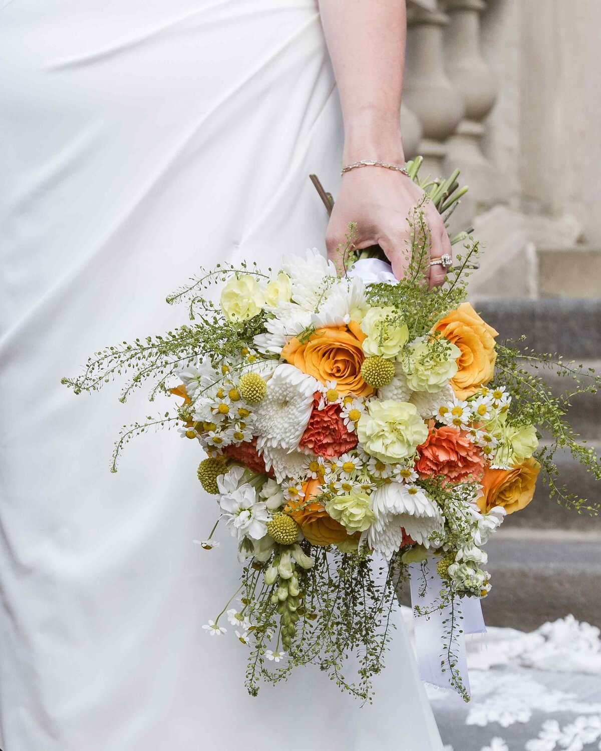 46-closeup-bridal-bouquet