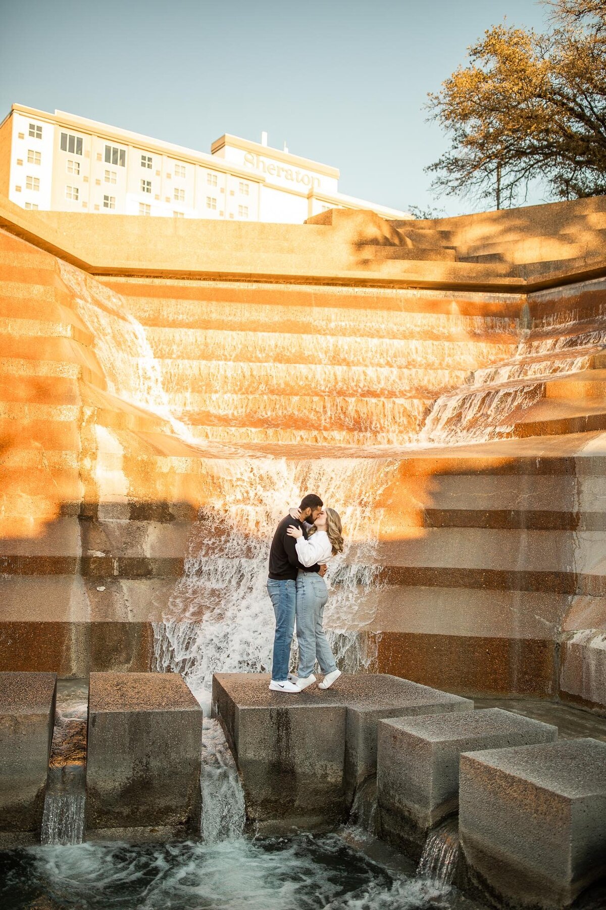 Downtown-Fort-Worth-Engagements-2