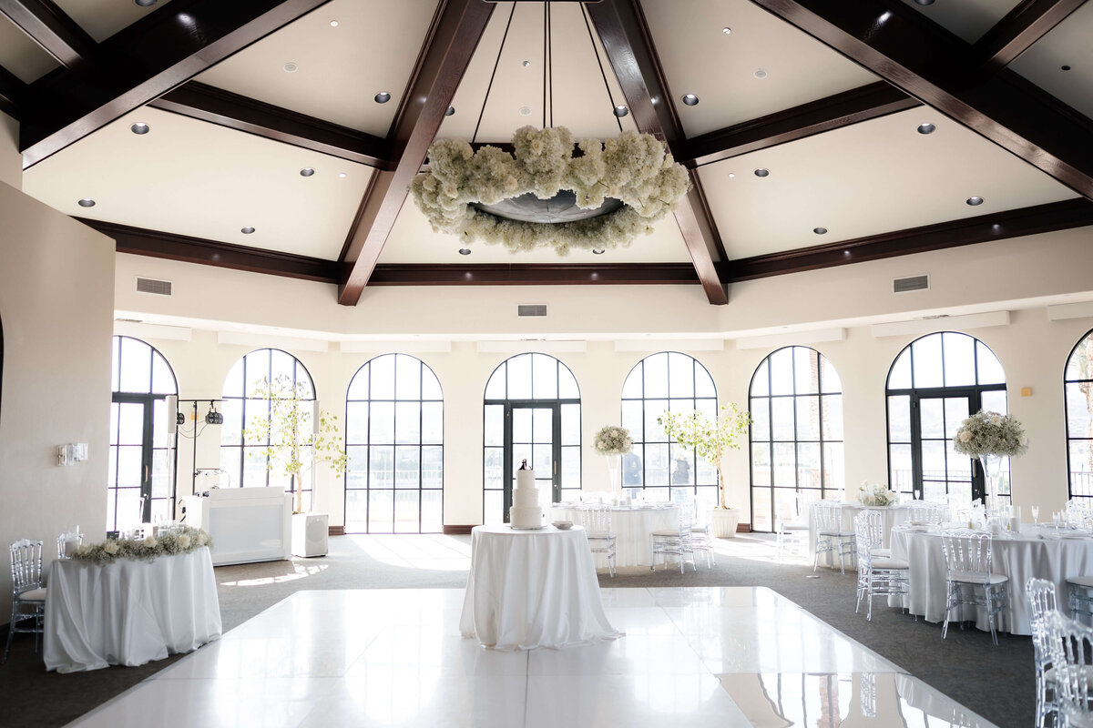 73_riskyexposure_marley-simon_las-vegas-elopement-photography