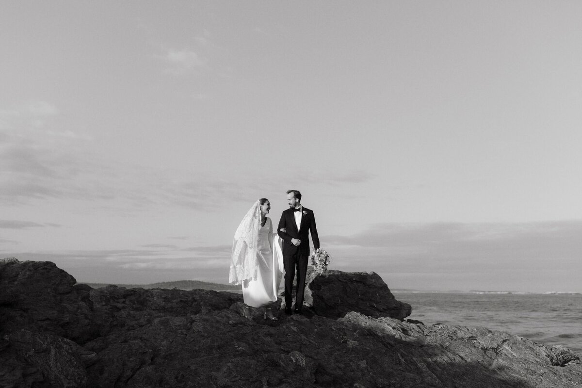 Private_Estate_Maine_Coastal_Wedding_LevKuperman_076
