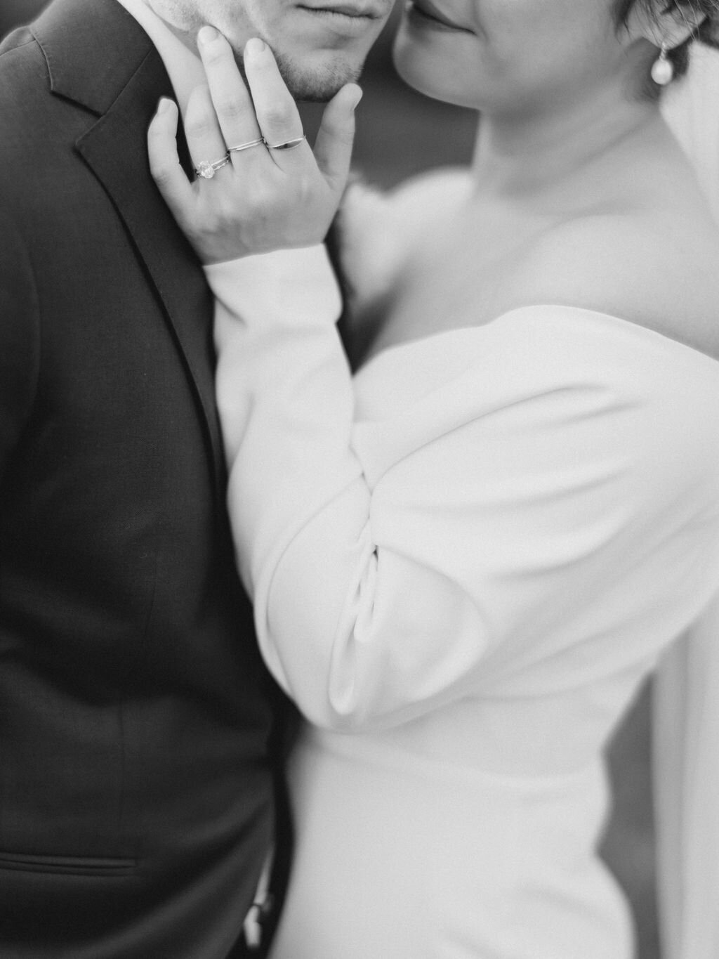 Leslie&Ricardo_EarlyMountainVineyardWedding_SneakPeek-104