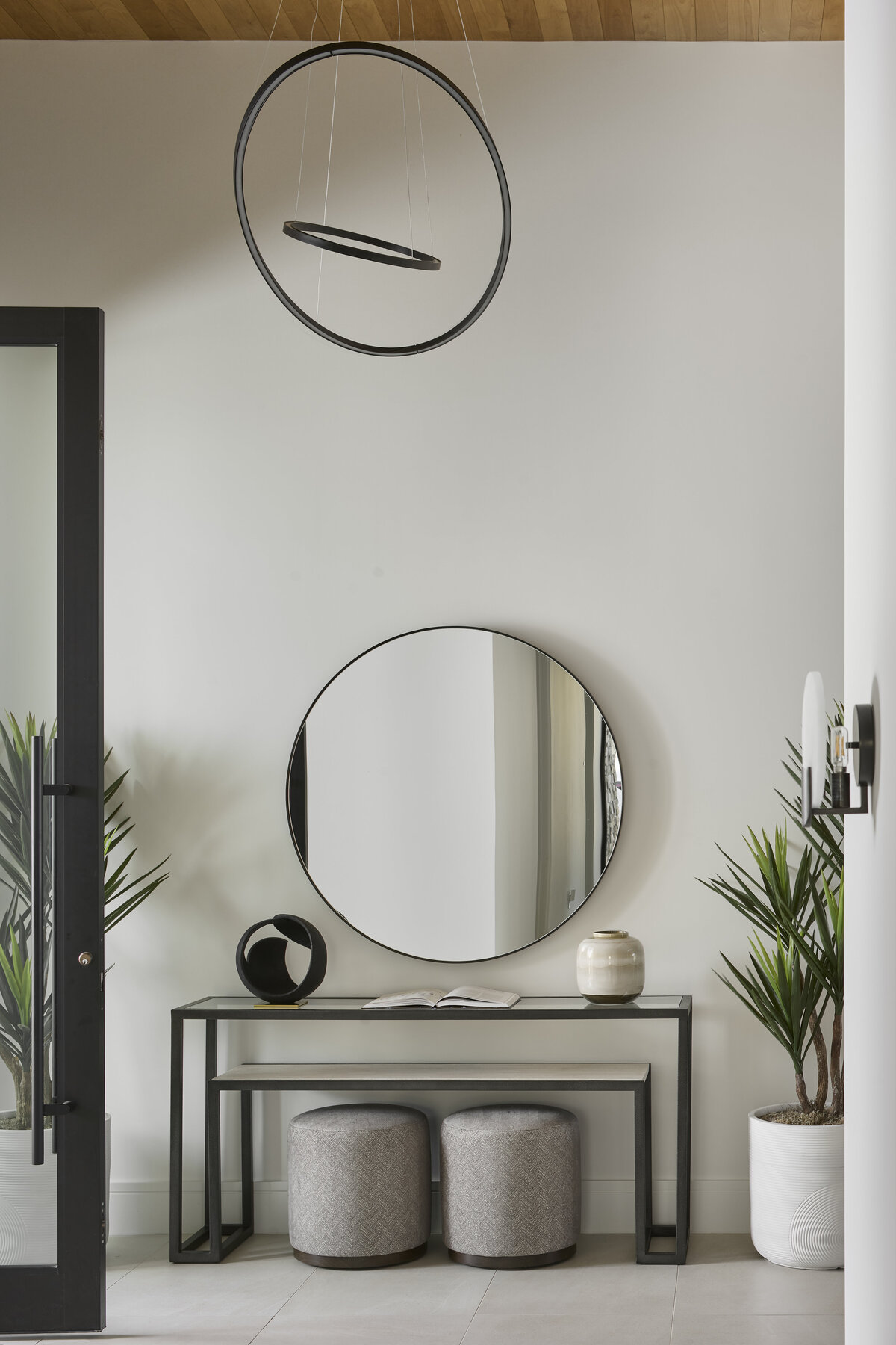 entranceinterior1