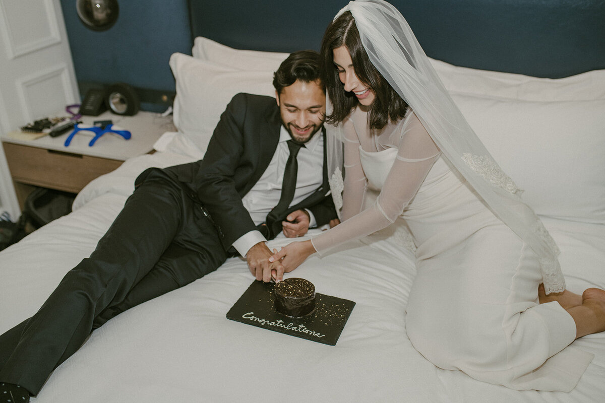 toronto-city-elopement-city-hall-osgoode-hall-st-regis-hotel-romantic-indie-movie-elopement-3140