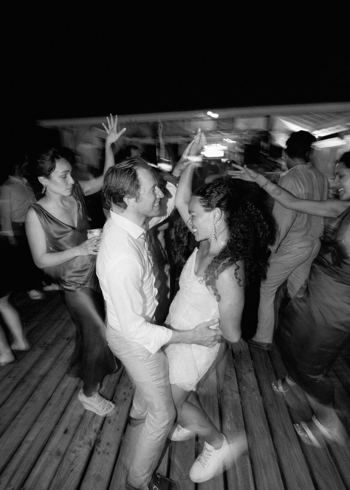 alessandra-shane-harbour-island-wedding-hollyclarkphotography-h-1211