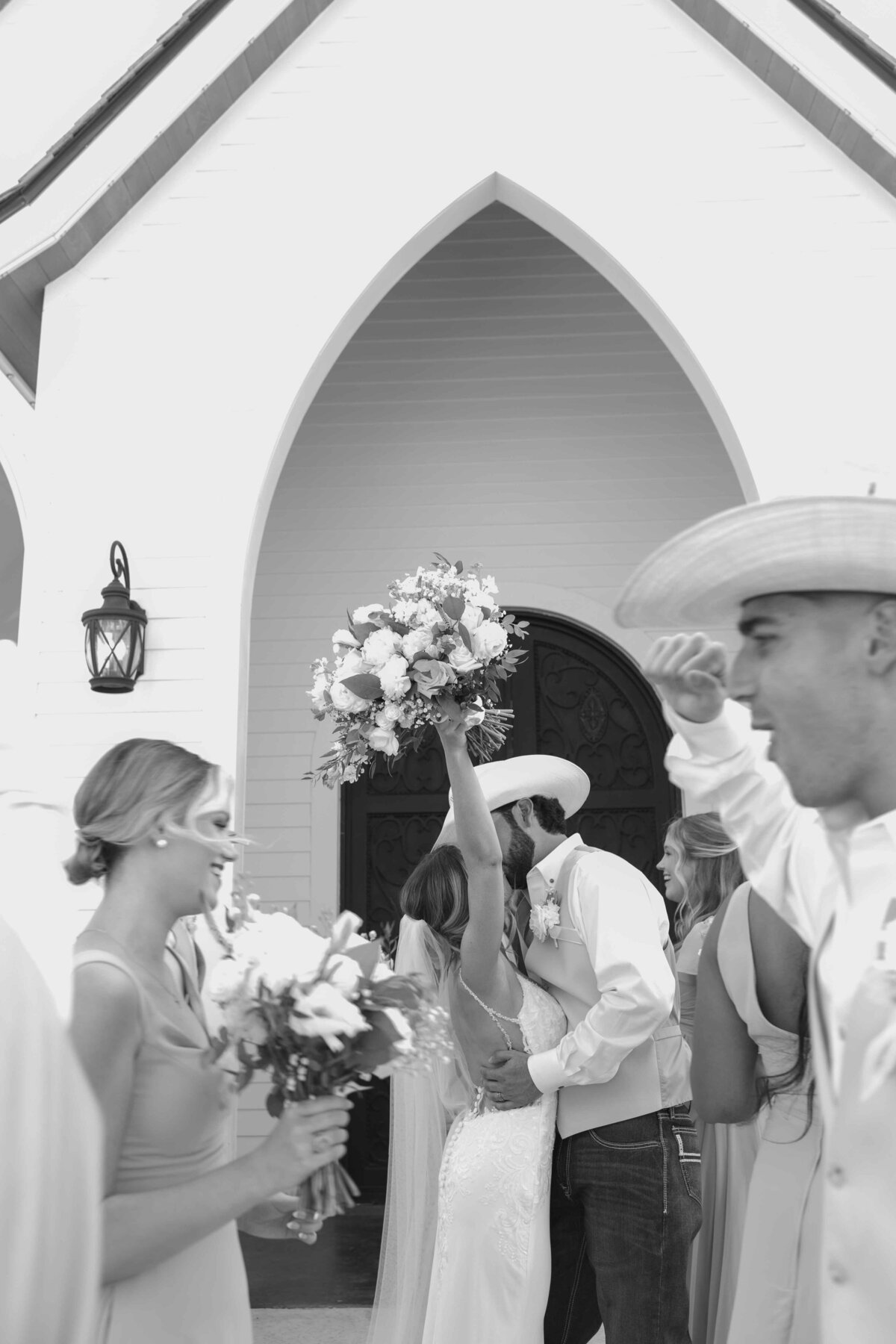 Dakota&Hope'sSneakPeeks-courtneyagaryphotography-30