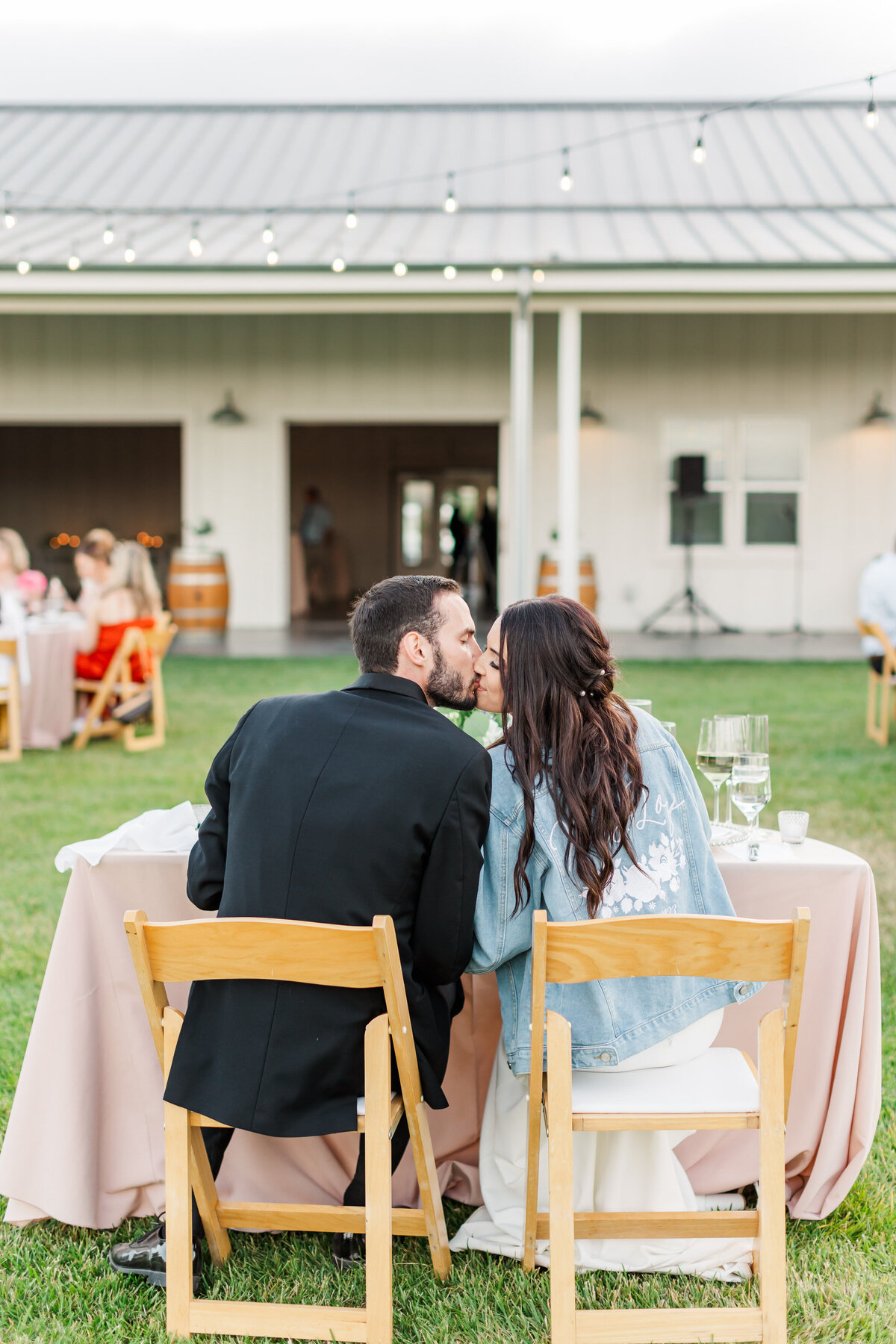 Outdoor-Wedding-in-Sonoma-California-35