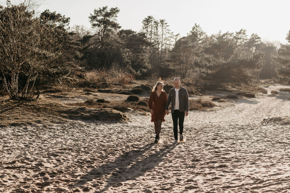 Sven & Ismay tijdens de loveshoot in Drenthe