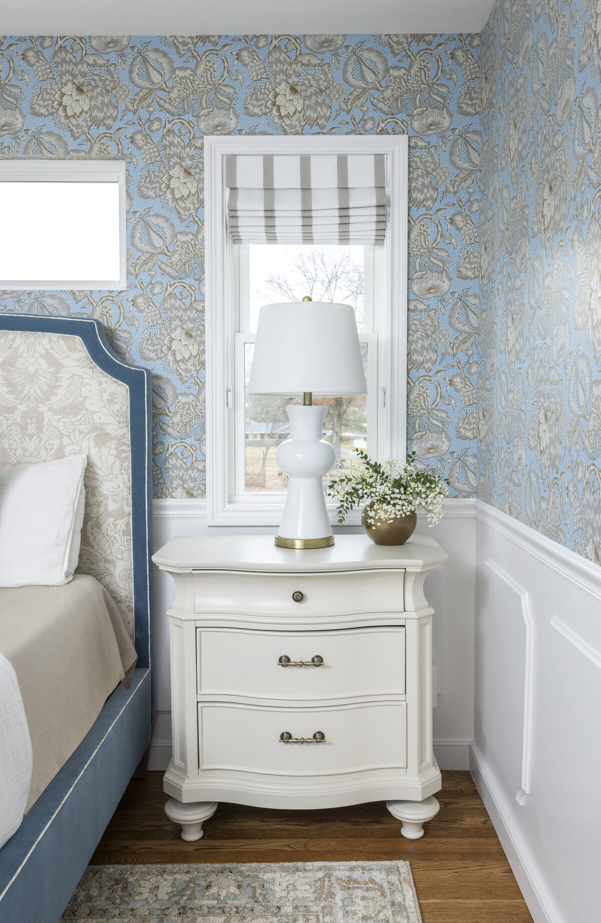 parisian-white-nightstand