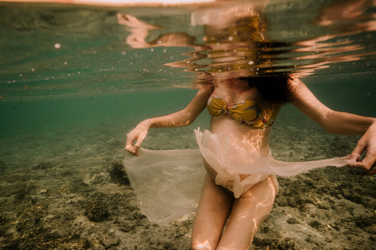 Future Maman - Photographe Saint Gilles les bains - Photographe Aquatique-8