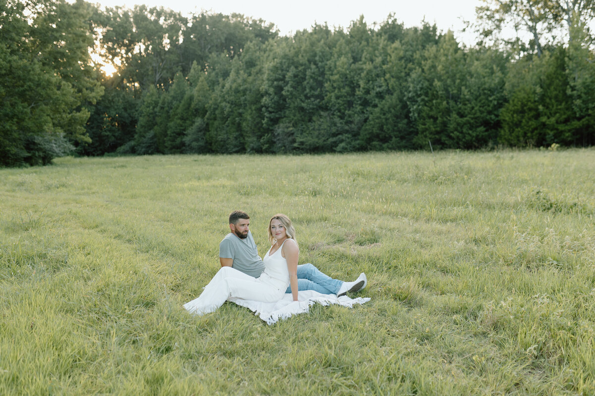 Arkansas-Couple-Hannah-and-Jordan-4V9A3793