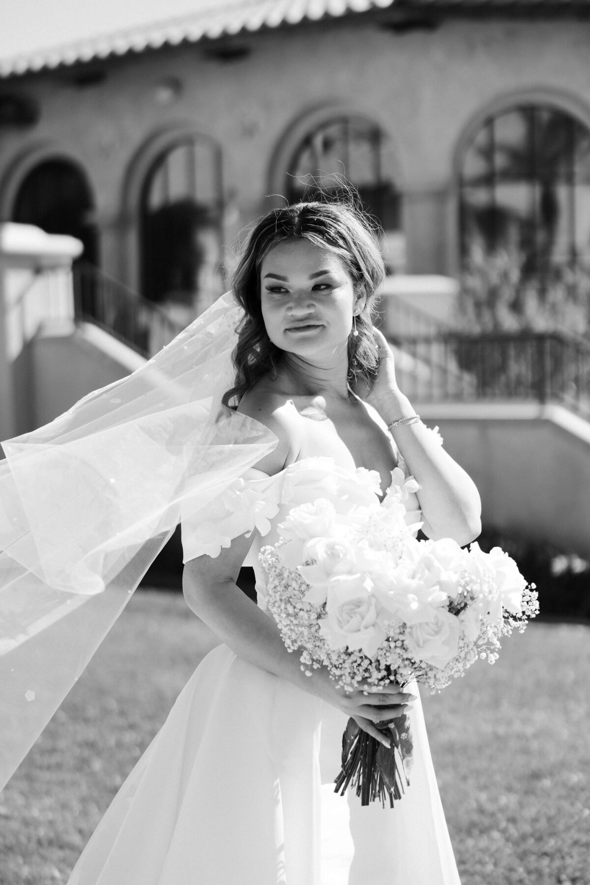 46_riskyexposure_marley-simon_las-vegas-elopement-photography