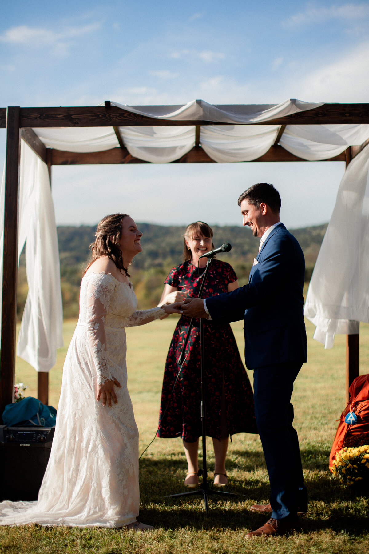 pittsburgh-wedding-backyard-ceremony