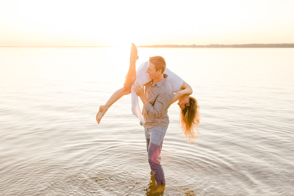 hannah-braden-engagement-session-ottawa-grey-loft-studio-2023-169