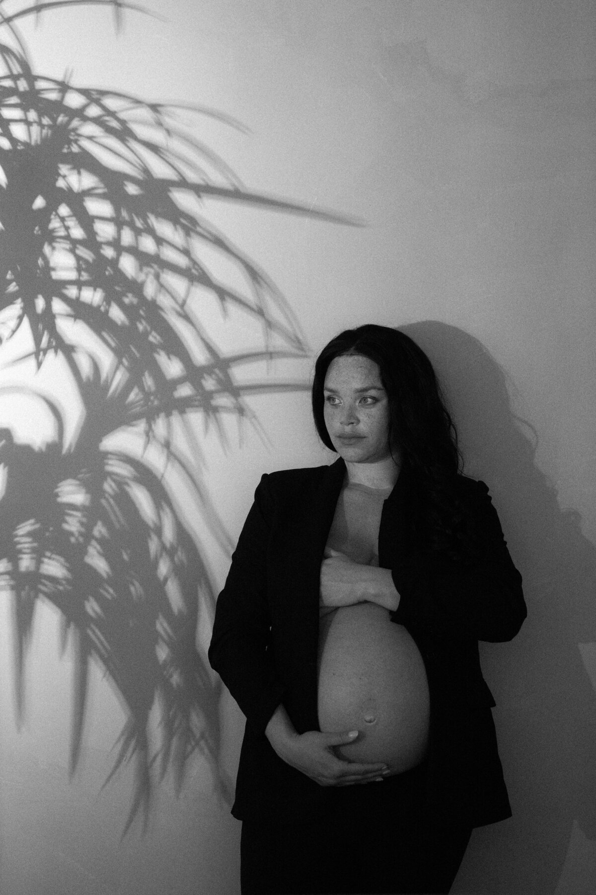 fine-art-in-studio-maternity-portraits-20