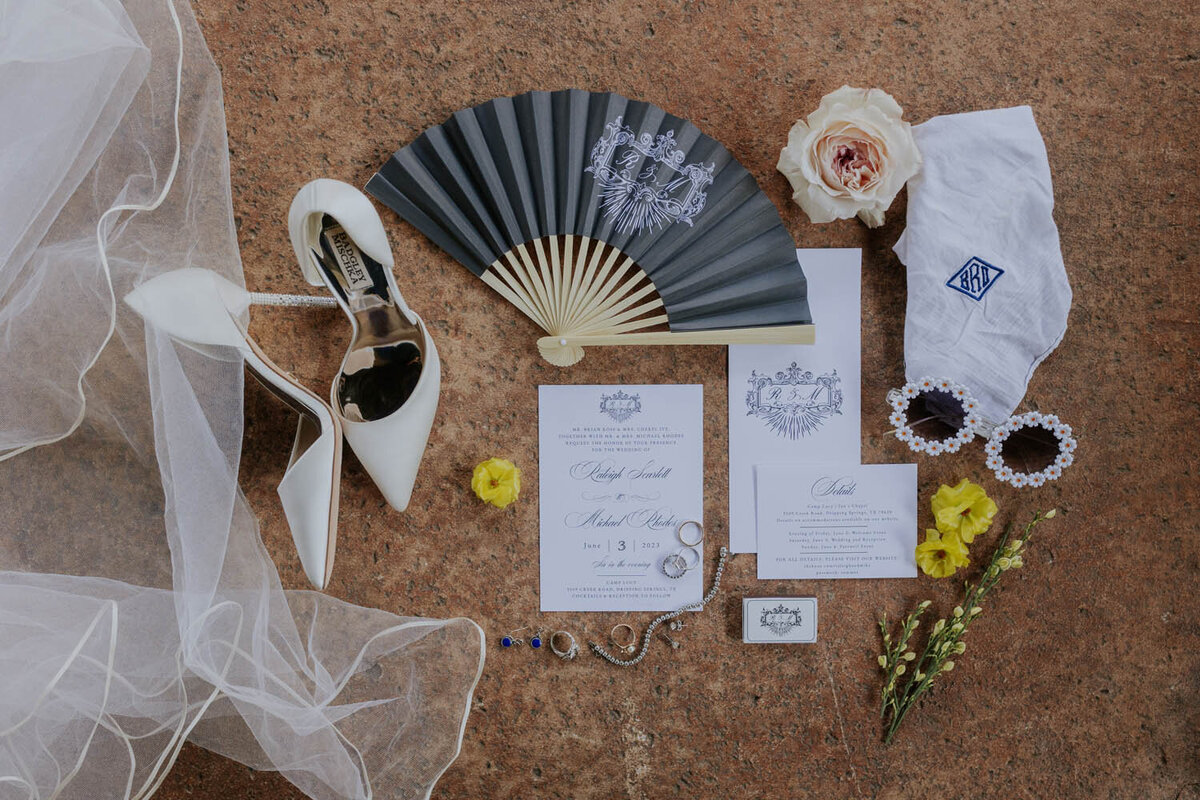 taylor-swift-bridal-details