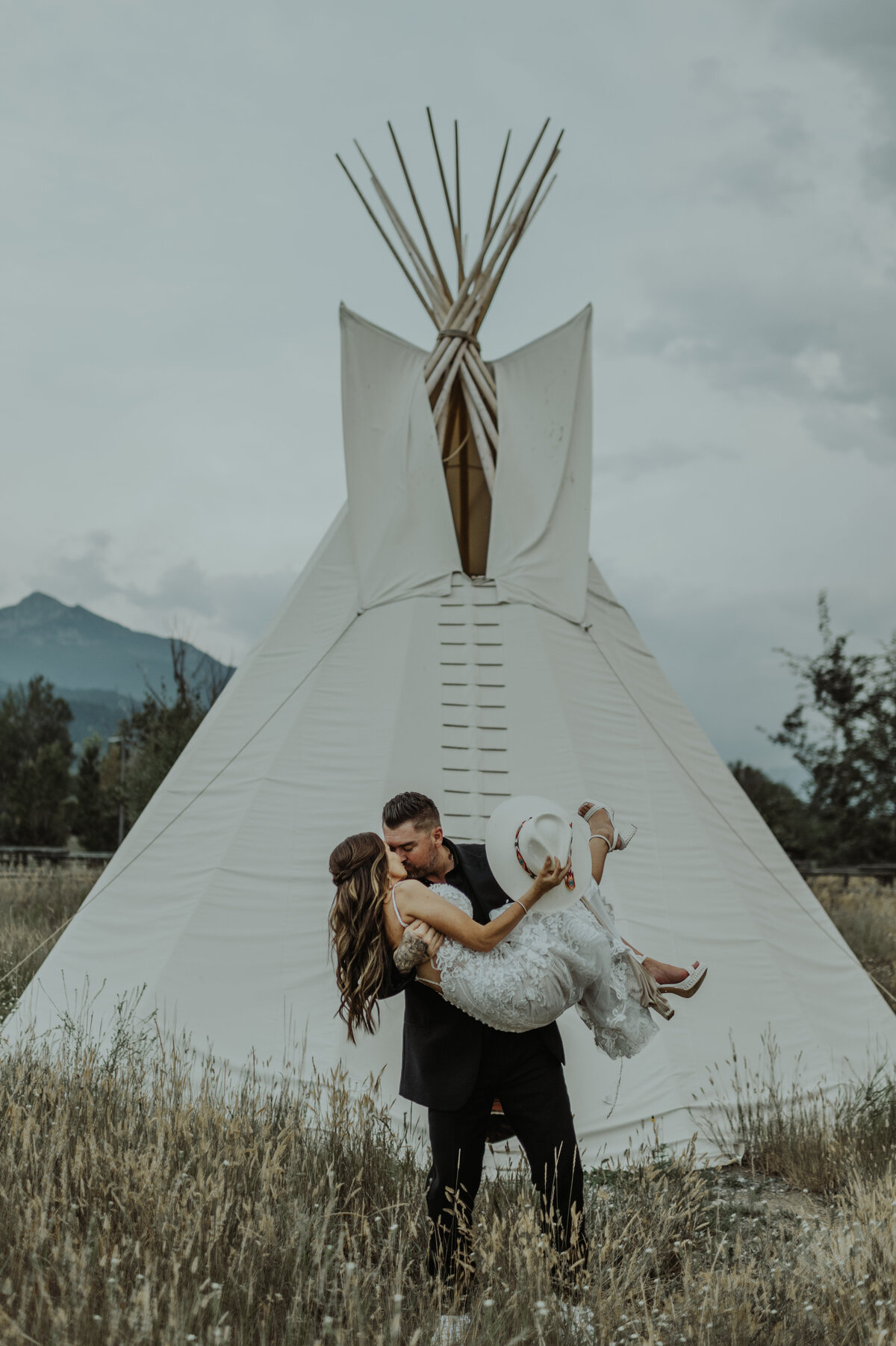 Bride & Groom-122
