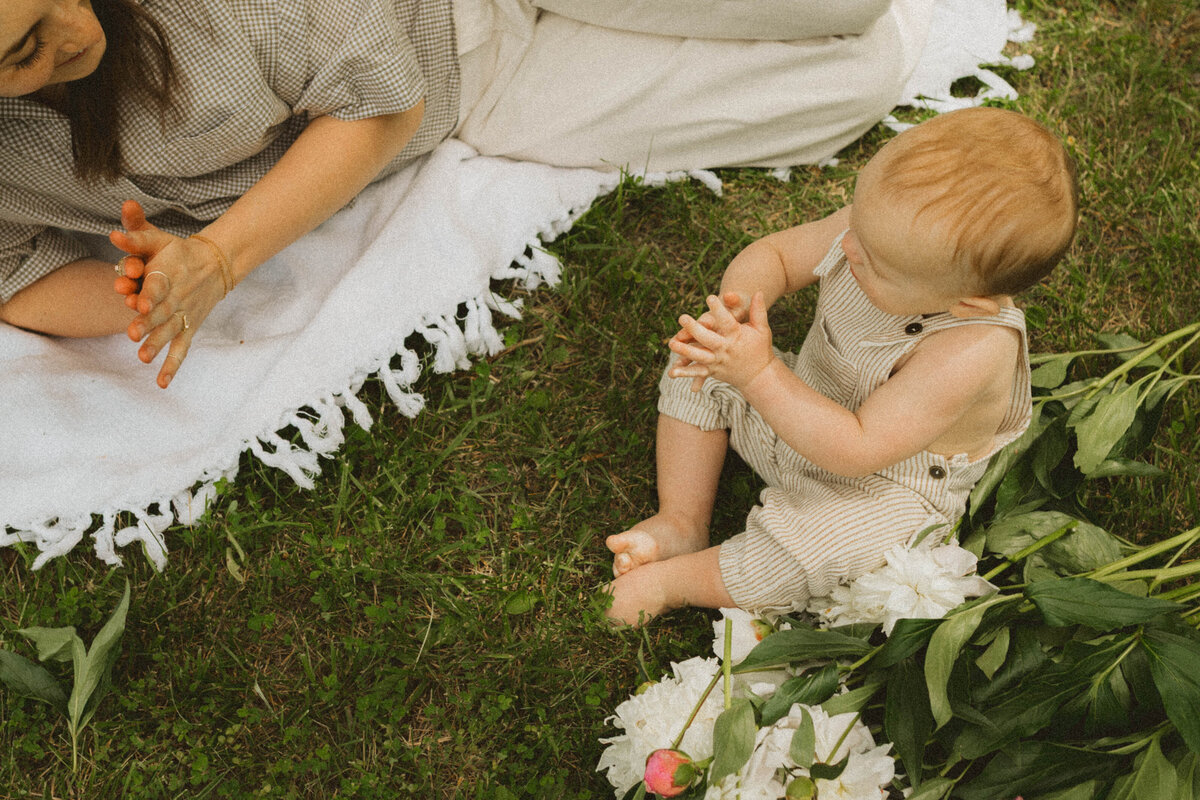 blanket time, Columbia field00017