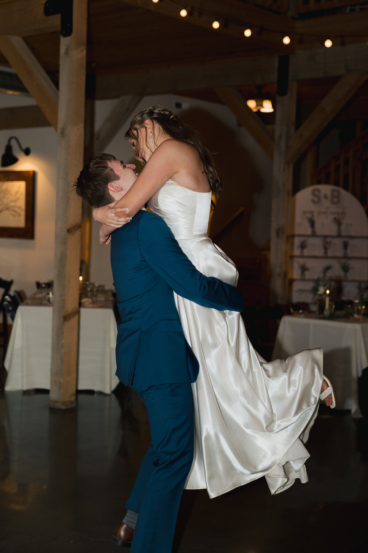Sydney and Brant's Rustic Midwest Wedding Photography-765
