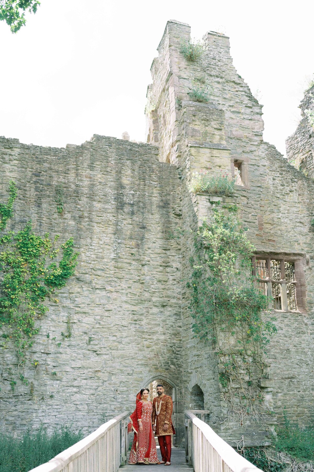 Ludlow Castle Wedding Photographer Sara Cooper Photography Websize-4