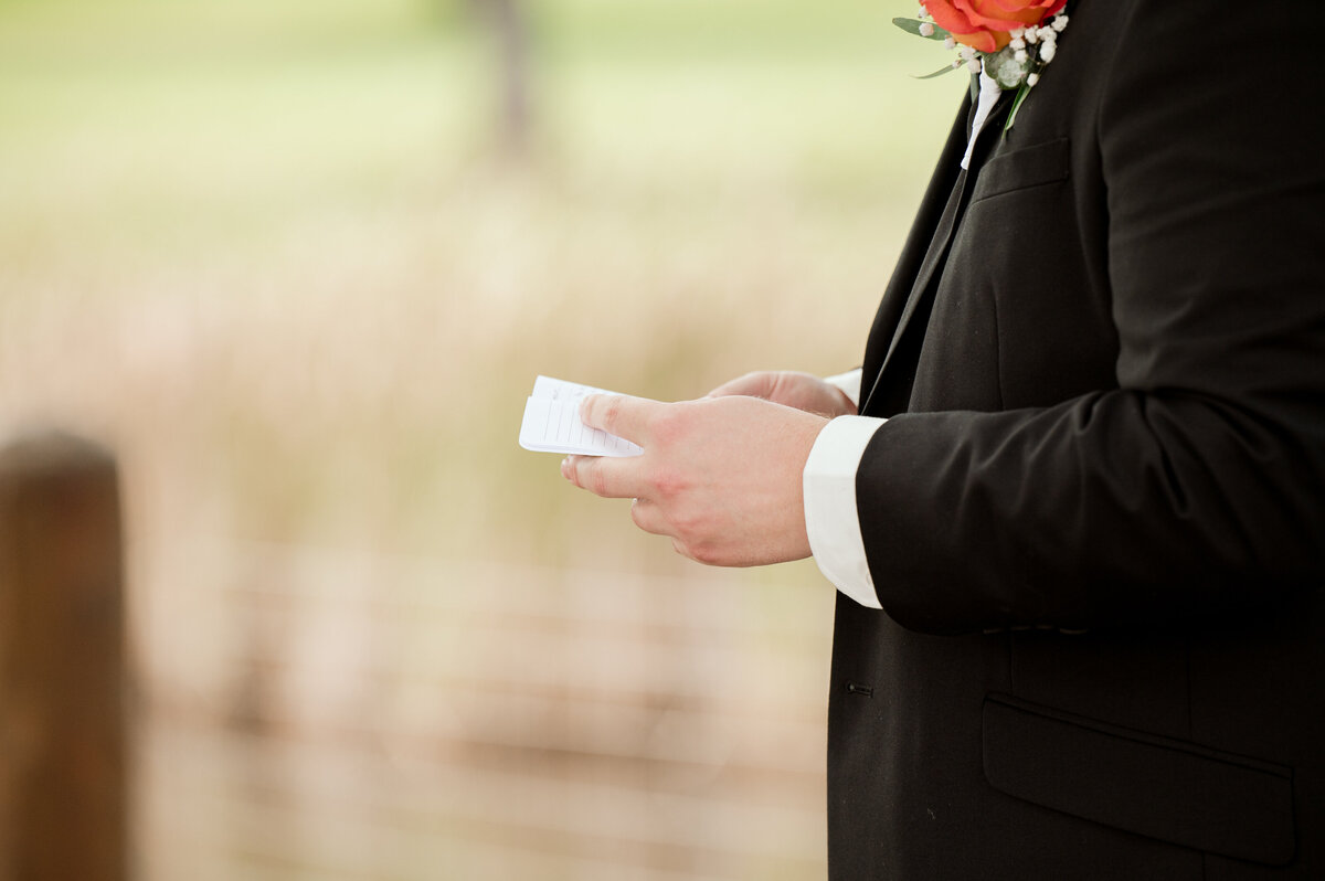 8263-Wedding at The Grands at Mulligans in Sartell Minnesota- Wedding Photographer Nicole Hollenkamp