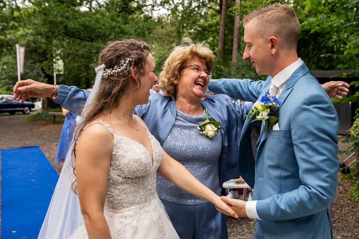 Trouwen in Twente, Twente, Westerhaar, Oost Nederland, liefde, echt, tijdloos, Bruiloft, trouwreportage, bruidsfotograaf, trouwfotograaf, rust, Twenterand, De fotograaf van Twente, Schipper, Juliantien, Juliantien fotografie