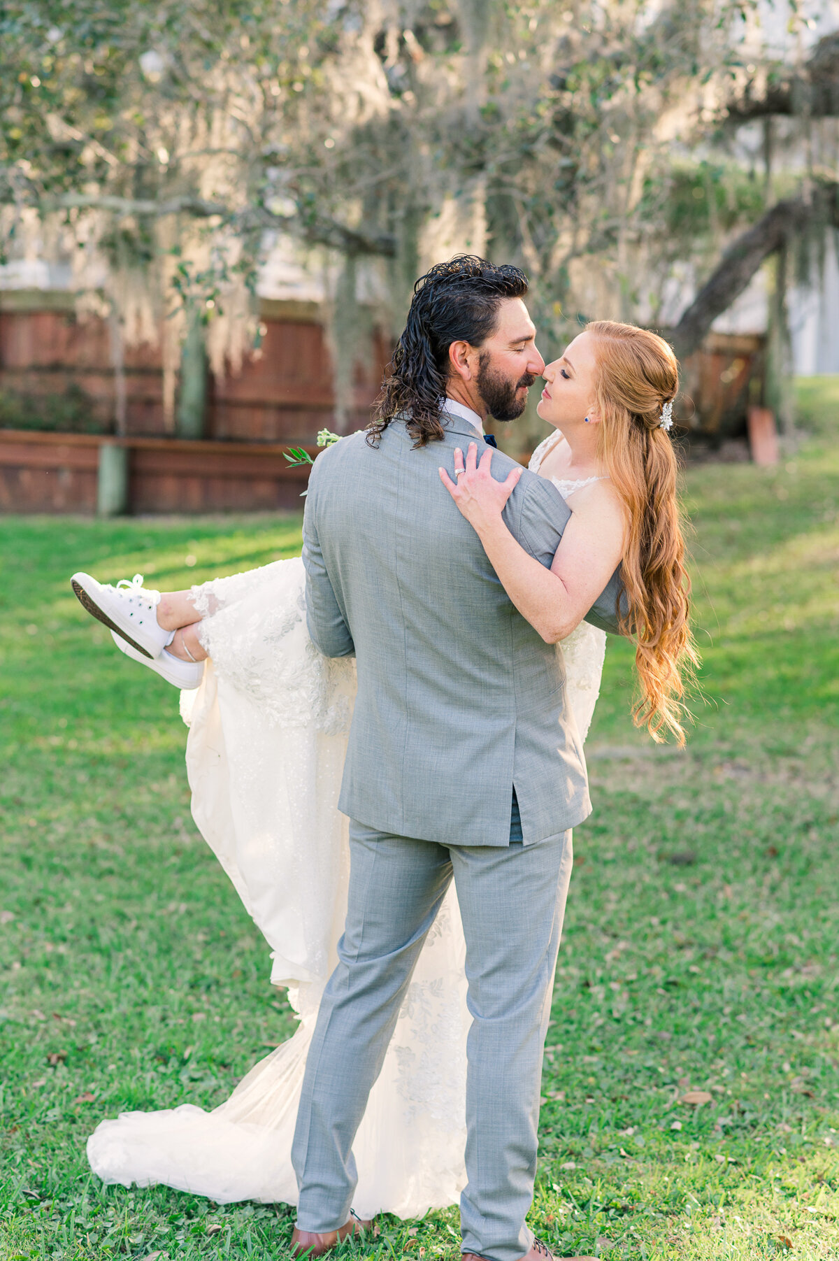 Nicole & Evan | Up the Creek Farms Wedding | Lisa Marshall Photography-22