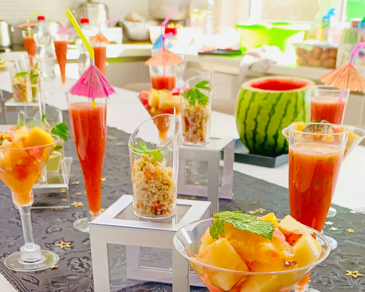 mini-desserts-and-drinks-table-decor_2843