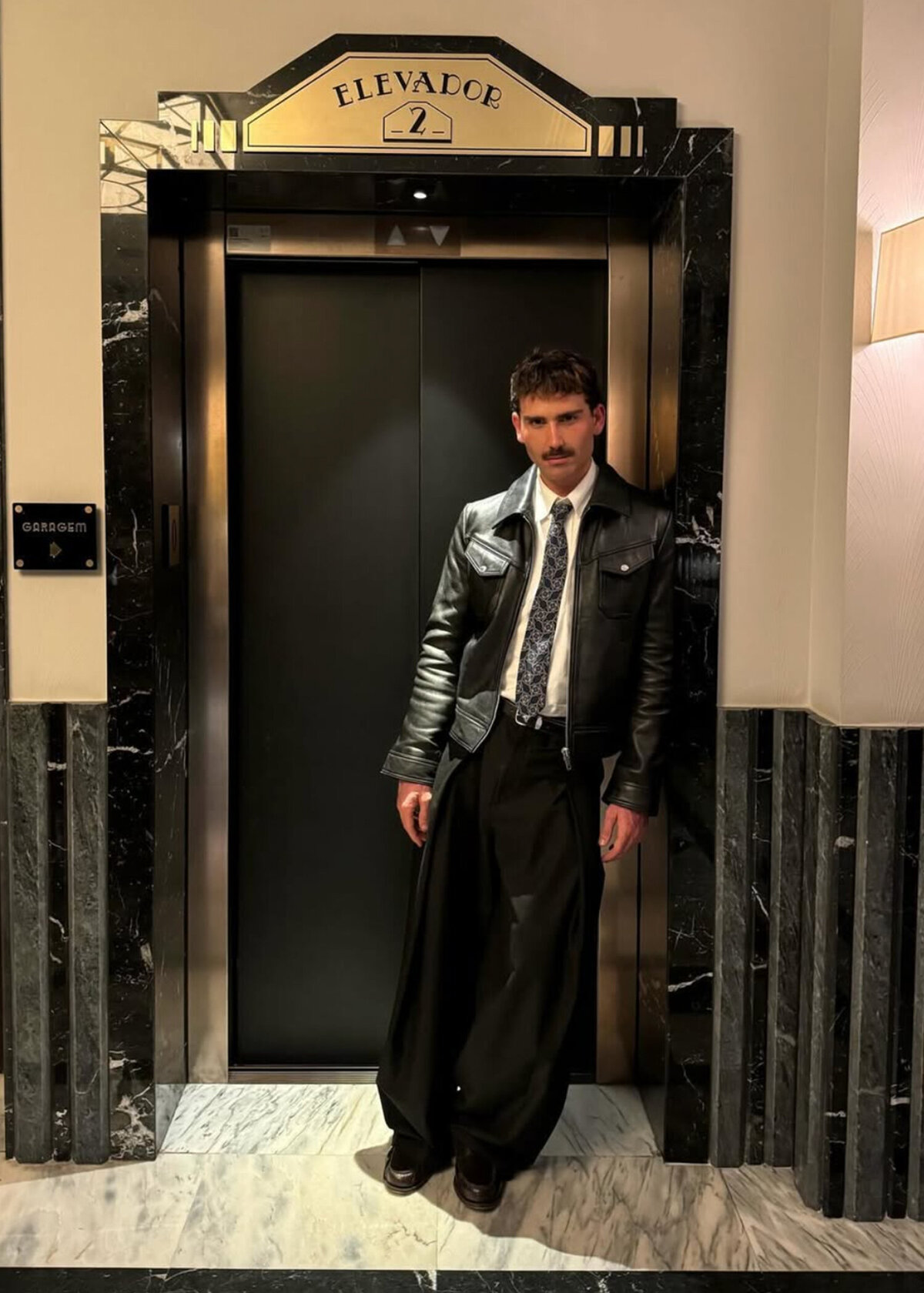 J21