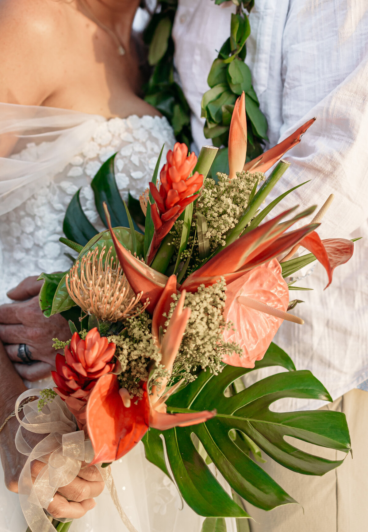 Hawaii-beach-elopement-92