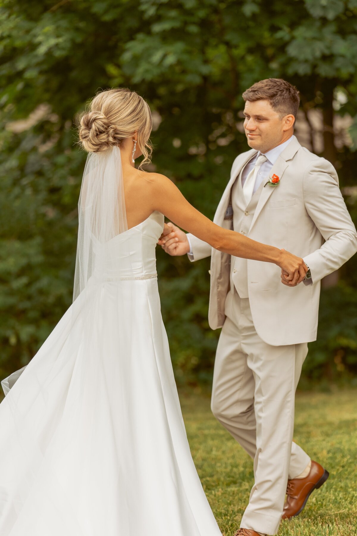 cincinnati-wedding-photographerSydney & Josh-10
