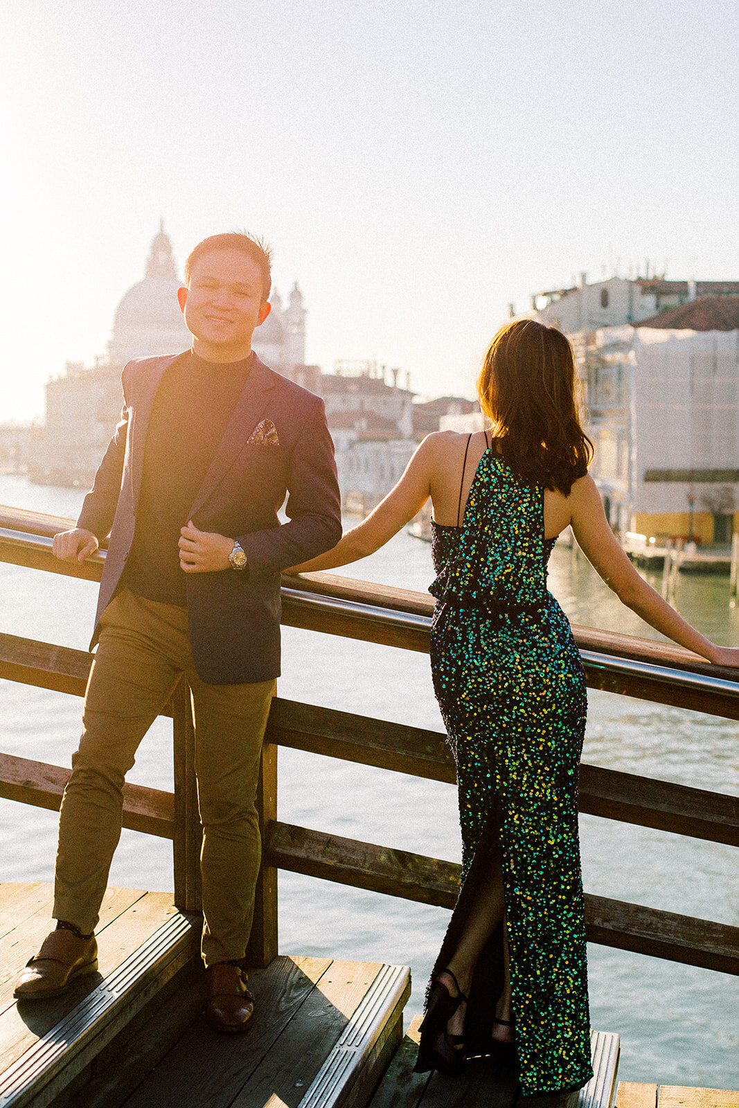 Venice-taxi-boat-luxury-photoshoot-couple-wedding3