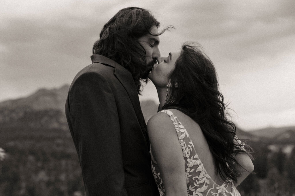 denver-elopement-photographySantinaandChristianPikesPeakRanchColoradoSpringsWeddingElopementPhotographerDenver-190