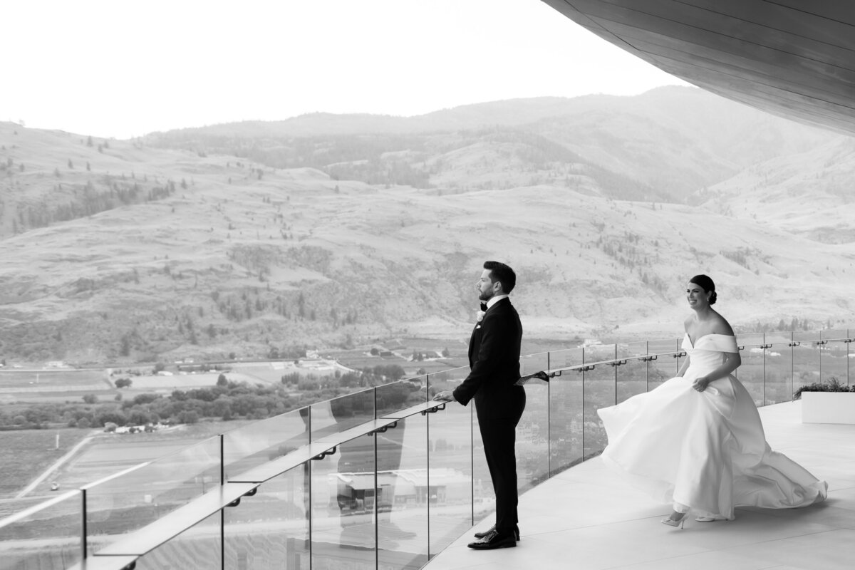 MeghanHemstra-Romantic-Hatley-Castle-Wedding-27
