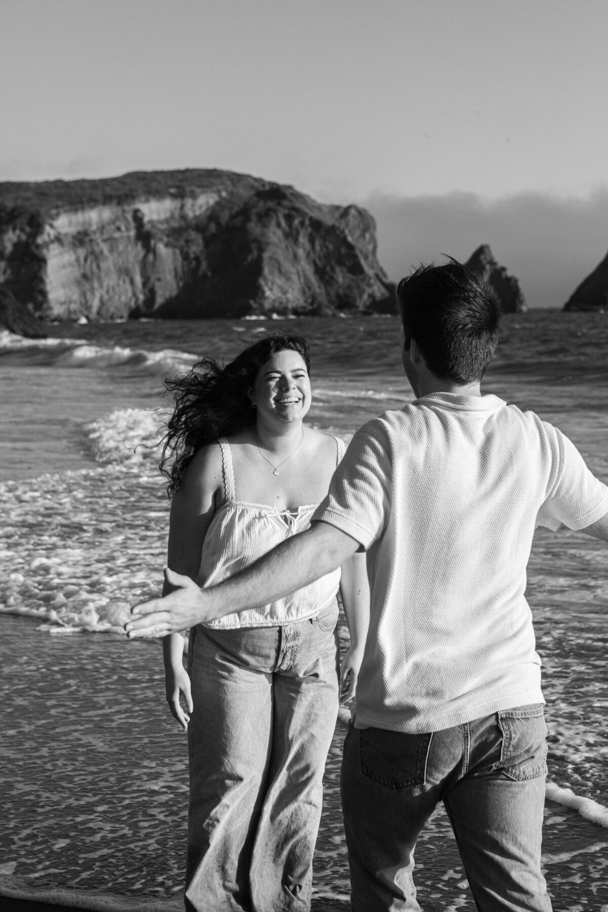EngagementSession_RodeoBeach-112