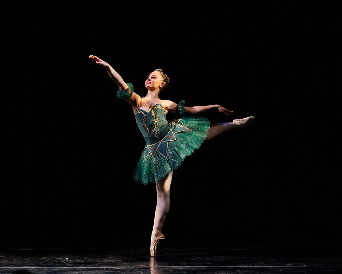 Royale Ballet Nutcracker 2023 pc Sharen Bradford-5300-(ZF-7667-87077-1-007)