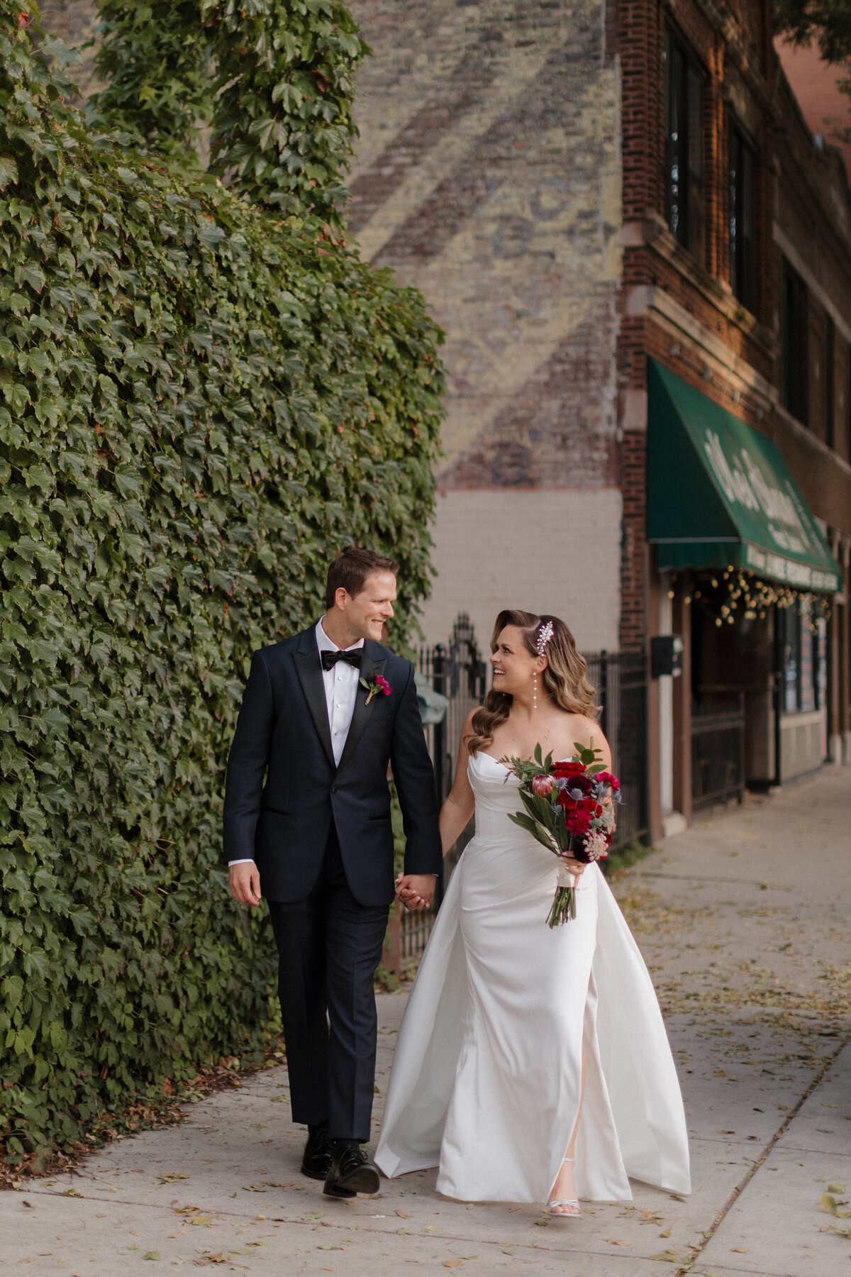 Indianapolis wedding photographer candid outdoor couple photo