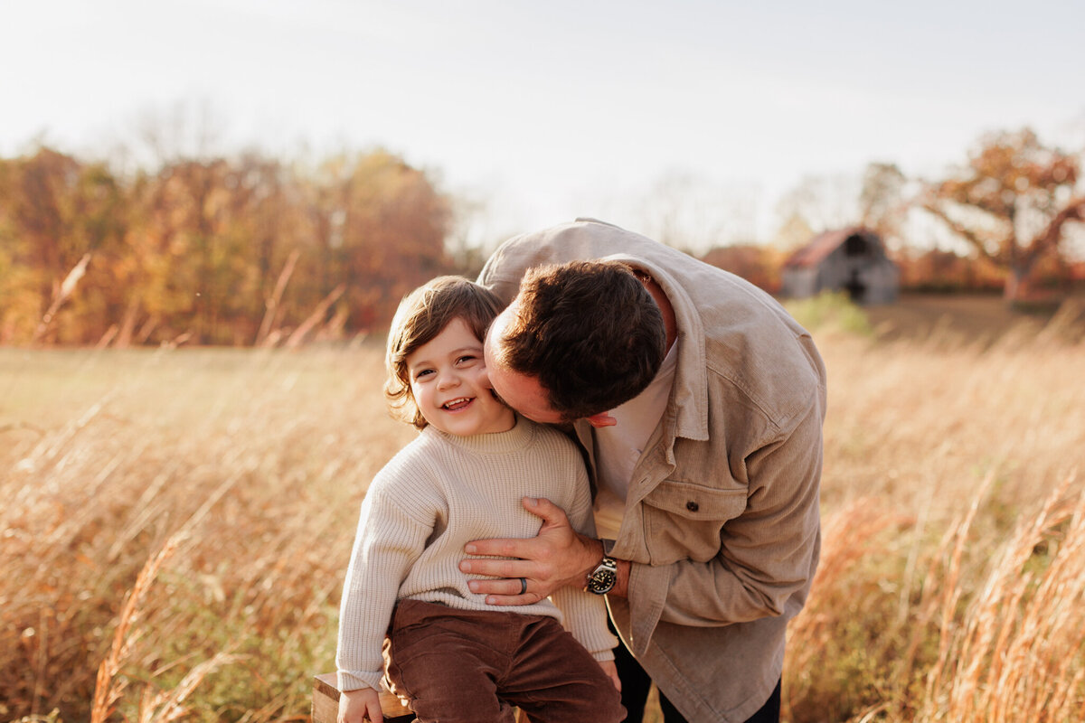 best Cave Springs family photographer, family portraits NW Arkansas, Bentonville baby photographer