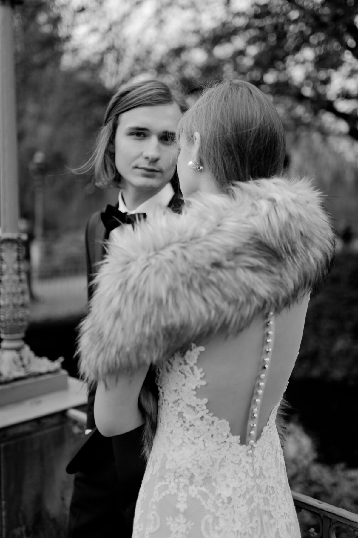 080_Flora_And_Grace_Europe_Fine_Art_Wedding_Photographer-236_A sophisticated fine art wedding in Europe with an editorial edge captured by Vogue wedding photographer Flora and Grace.